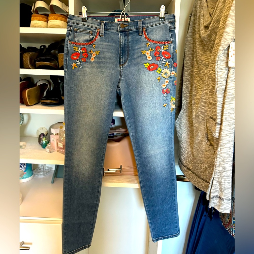 Johnny Was Sz 28 Embroidered Skinny Jeans-Good Used Condition
